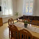아파트 The Old School House 헤르마고