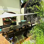 The Old School House 아파트 헤르마고
